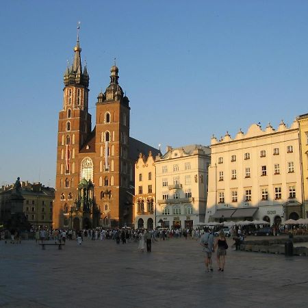 Atena - Pantheon Apartments Krakow Luaran gambar