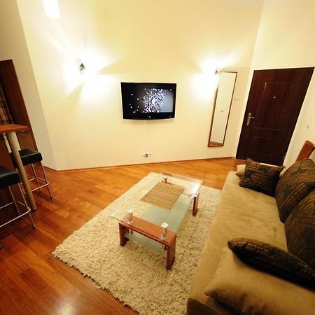Atena - Pantheon Apartments Krakow Luaran gambar